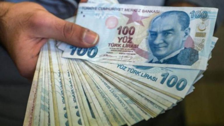 خبراء: انهيار جماعي للمؤشرات الاقتصادية التركية وصعود مزيف لليرة