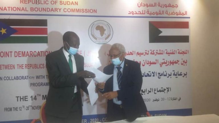 عاجل.. السودان والجنوب يوقعان على بيان لجنة الحدود