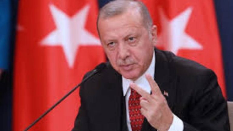 سلطات أردوغان تحجب 272 موقعاً إلكترونياً