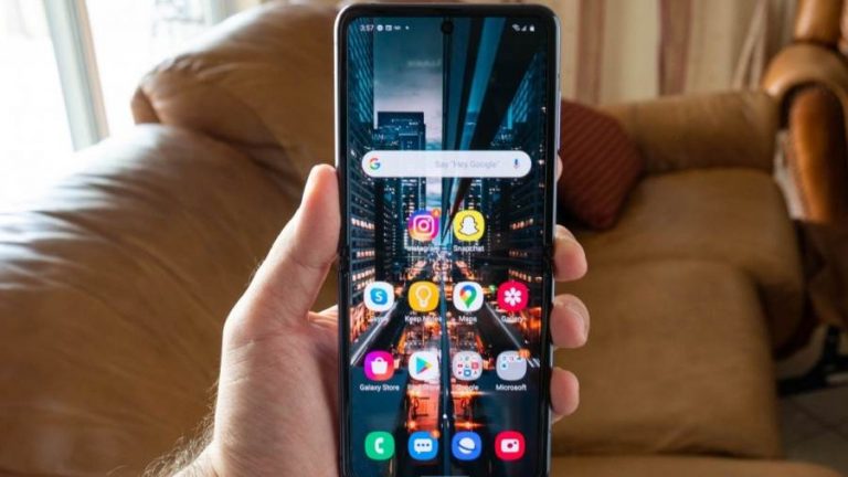 تسريبات تكشف مواصفات وموعد الإعلان عن هاتف Galaxy Z Flip 3