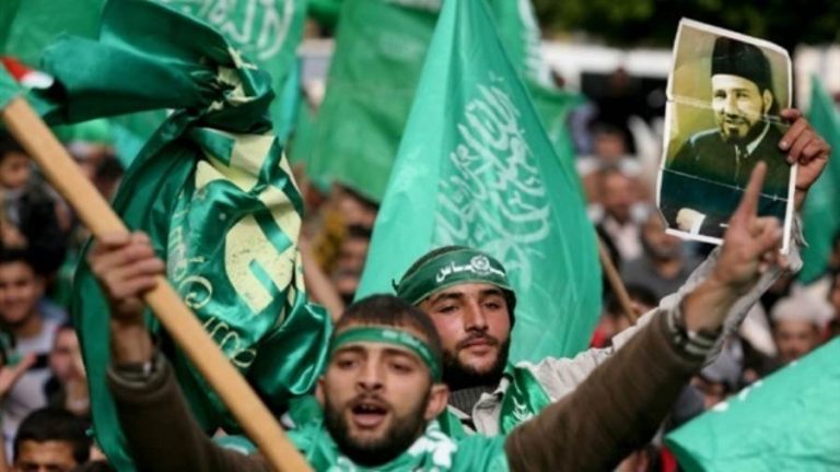 تقرير يرصد تاريخ الإخوان وإيران لبث الفتنة والفوضى بالمنقطة العربية