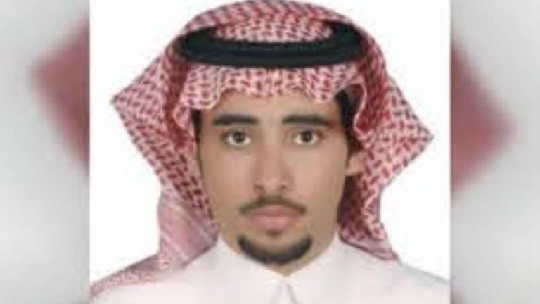 كاتب يكشف تناقض النظام القطري