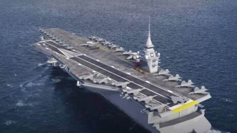 ماكرون: حاملة الطائرات الفرنسية من الجيل الجديد ستكون نووية