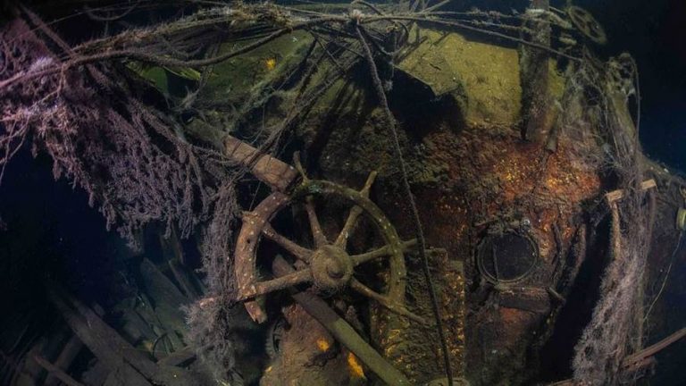 اكتشاف كنوز من الذهب داخل سفينة ألمانية غارقة منذ 1945
