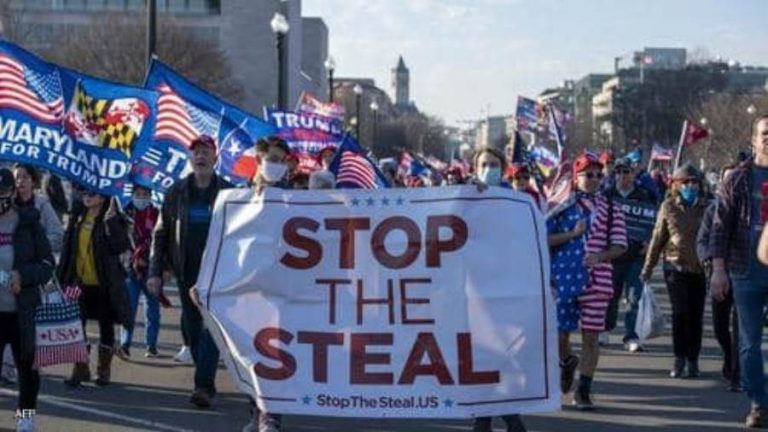 أمريكا.. جماعة “أوقفوا السرقة” تتظاهر ضد نتائج الانتخابات