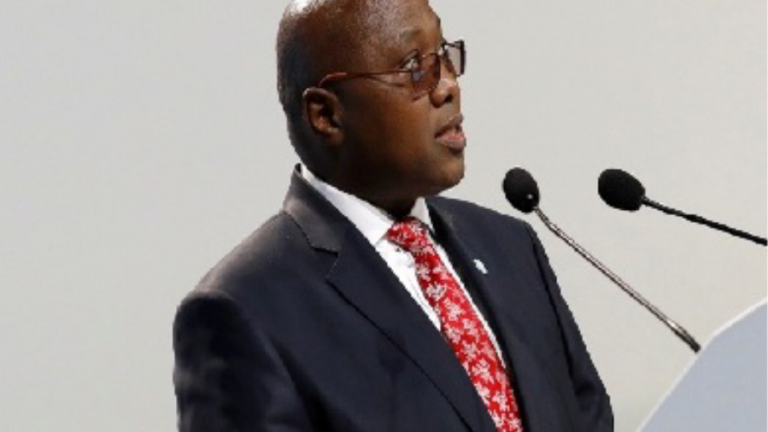 وفاة رئيس وزراء مملكة إسواتيني بعد إصابته بكورونا