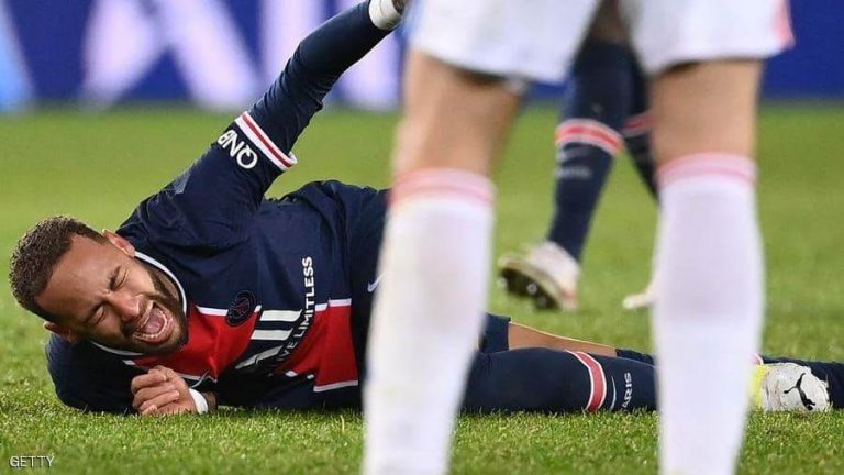 اعتذار لنيمار بعد الإصابة المبكية.. والأب يرد بغضب