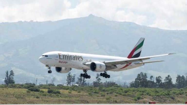 عاجل.. السودان يحصل على 8.4 ملايين جرعة لقاح لفيروس كورونا