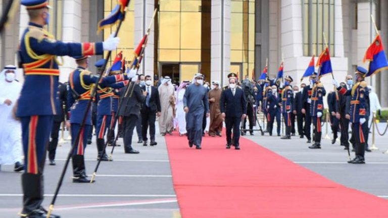 الرئيس السيسى يودع الشيخ محمد بن زايد بعد مباحثاتها بقصر الاتحادية