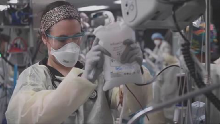 ولاية فلوريدا الأمريكية تعلن تسجيل أكثر من 13 ألف إصابة جديد بكورونا