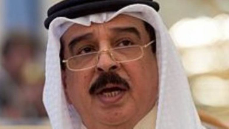 ملك البحرين يبعث ببرقية عزاء إلى أمير الكويت فى وفاة الشيخ ناصر صباح الأحمد