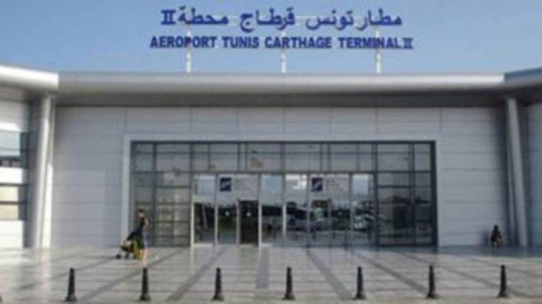 تونس تعلق رحلاتها الجوية مع الدنمارك بسبب سلالة كورونا الجديدة