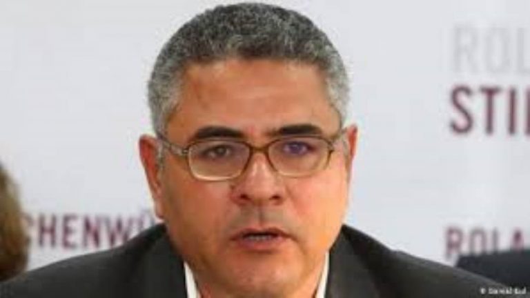 شباب الصحفيين المصريين تشن هجوماً حاداً على الناشط المصري “جمال عيد”