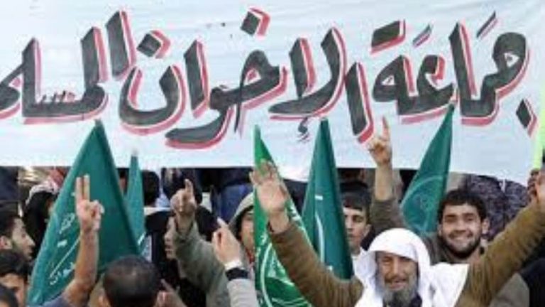 تعرف على العلاقة الحرام التى جمعت بين الإخوان والنظام الإيرانى