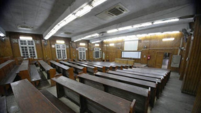 مصر.. التربية و التعليم تصدر توضيحا بشأن تعطيل الجامعات والمدارس