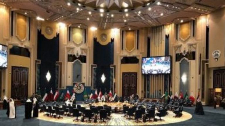 العاهل السعودى يوجه الدعوة لملك البحرين للمشاركة فى القمة الخليجية