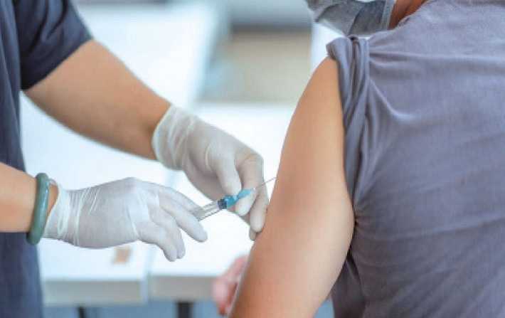نقابة الأطباء: فتح مراكز التلقيح يُعدّ ضربا خارقا للعمل النقابي