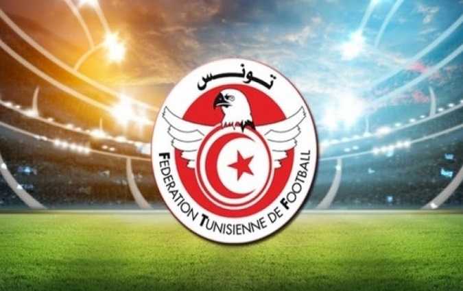 جامعة كرة القدم لا تعترف ببطاقة صحفي مُحترف!
