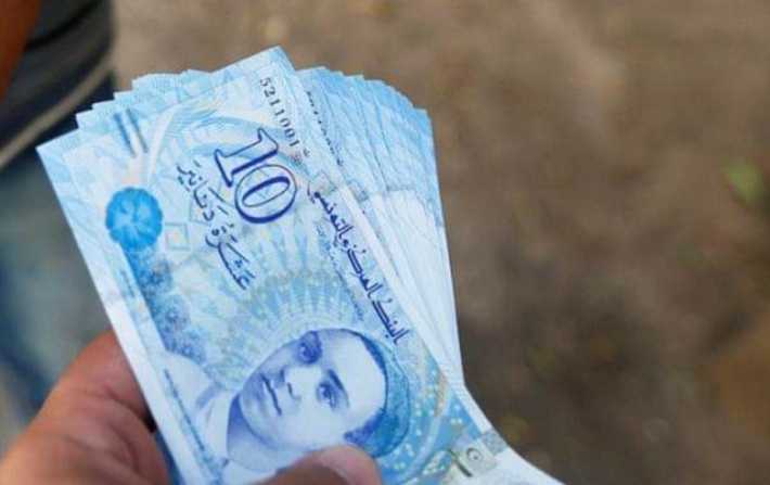 ما حقيقة تقديم منحة 700 دينار للطلبة؟