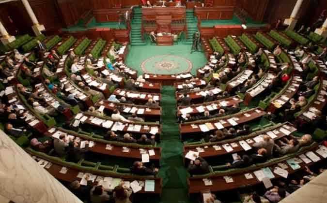 المساعدون البرلمانيون يطلقون صيحة فزع: تم فسخ عقودنا وحرماننا من منحنا