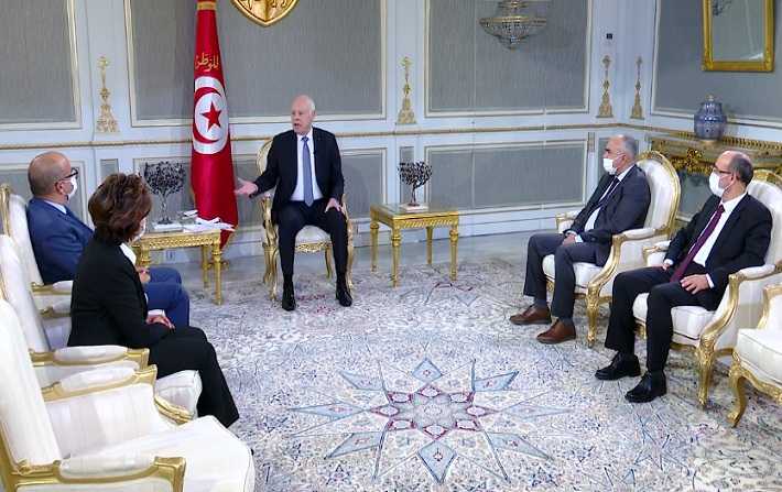 قيس سعيد : القضاء وظيفة وليس سلطة مستقلة والسلطة والسيادة للشعب