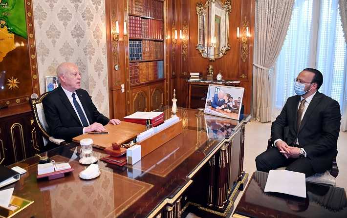 قيس سعيد يستنكر محاولة البعض تعطيل سير الإستشارة الشعبية