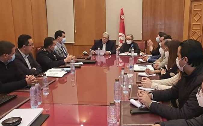 اجلاء التونسيين بأوكرانيا : نجلاء بودن تشرف على خلية الازمة