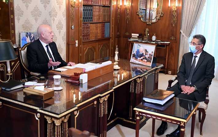 قيس سعيد يُعلن عن تدليس وثائق رسمية تهمّ الأمن القومي ويؤكد على تتبع الجناة