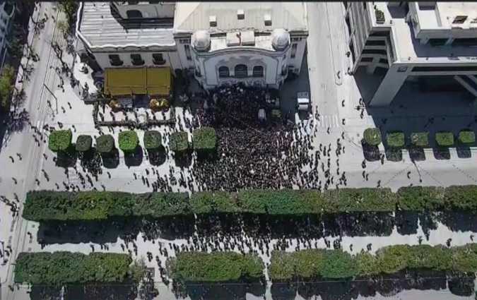 الداخلية- 400 شخص تظاهروا بشارع الحبيب بورقيبة وعطلوا حركة المرور