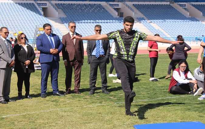 عزالدين الشلبي يرافق تلاميذ البكالوريا في اول ايام الباك سبور