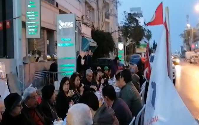 الدستوري الحر ينظم افطارا جماعيا تضامنا مع الأمنيين ودعوة لاغلاق ‘أوكار الارهاب’