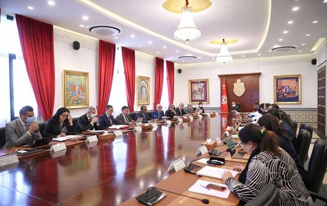 مجلس الوزراء يصادق على عدد من المراسيم الجديدة