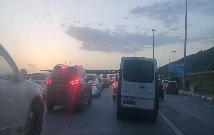 الطريق السيارة الحمامات – تونس : اختناق مروري كبير على مستوى محطة الإستخلاص بمرناق