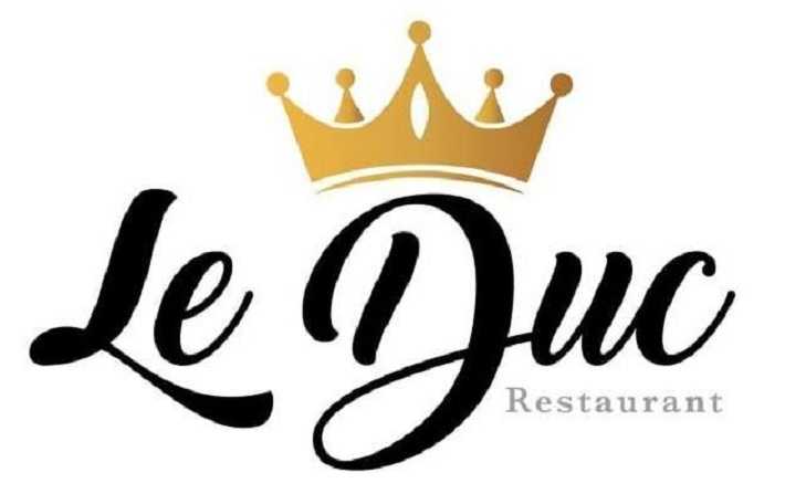 القوات الأمنية تقوم بغلق المطعم السياحي Le Duc