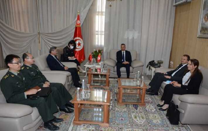 توفيق شرف الدين يستقبل سفير الصين بتونس