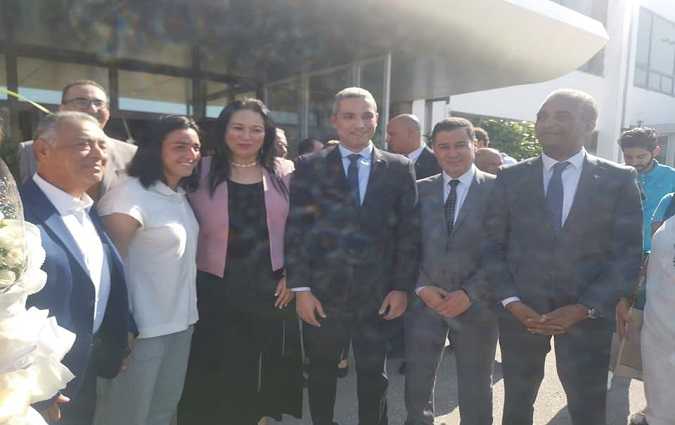 وفد وزاري في استقبال البطلة أنس جابر في مطار تونس قرطاج