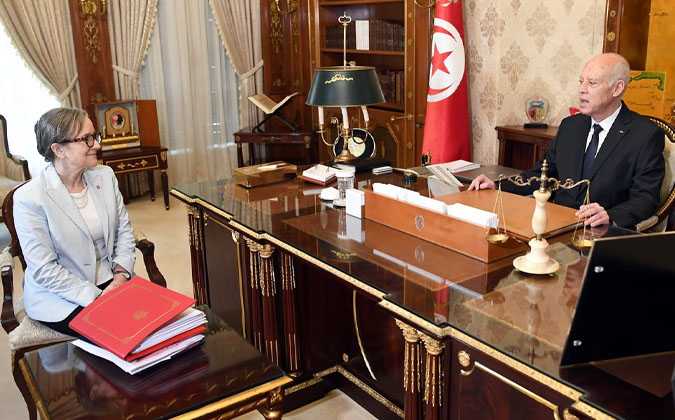 قيس سعيد يلتقي نجلاء بودن