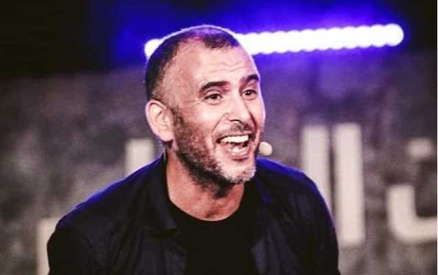 الممثل لطفي العبدلي يُعلن عن إلغاء كافة عروضه المسرحية