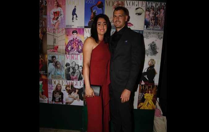 أنس جابر تتألّق في بدلة من توقيع المصمم العالمي ايلي صعب