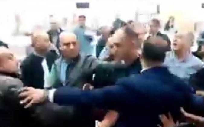 أسباب تبادل العنف بين المحامين في جلسة الغنوشي